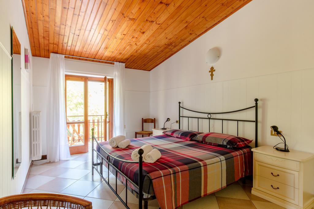 Villa Mariarosa Apartments Tignale Eksteriør bilde