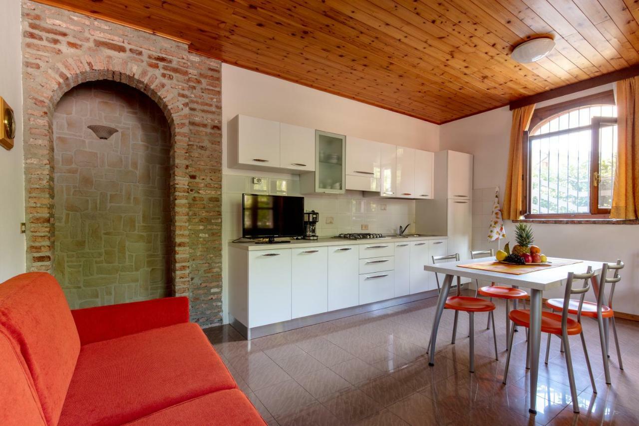 Villa Mariarosa Apartments Tignale Eksteriør bilde